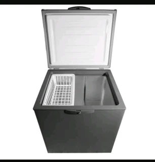 DEFY 210 Litre Metallic Chest Freezer - Like New - needs Regassing