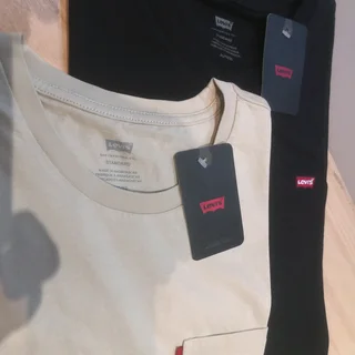 LEVI'S Genuine 2 Tee Shirts Brand New