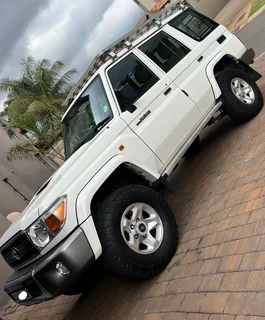 Toyota Landcruiser 76 4.2d