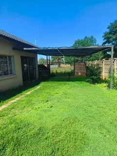 Two bedroom flat to rent Bloemfontein Uitsug/Fauna/Fleurdal