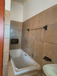Two bedroom flat to rent Bloemfontein Uitsug/Fauna/Fleurdal