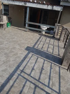 Three Bedroom and Two Bathroom House Available For Rent