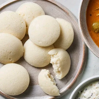 IDLI FRESHLY MADE