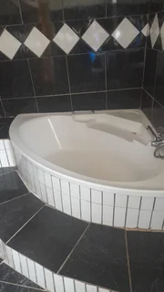 Furnished Student accommodation available in Flora