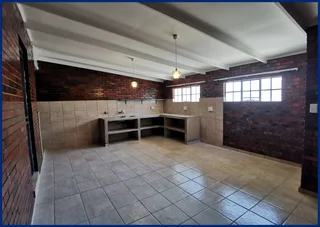 3-Bedroom flat to let on large property in Brenthurst, Brakpan.