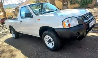 2017 NISSAN NP300 HARDBODY SINGLE CAB 2.0 PETROL MANUAL TRANSMISSION
