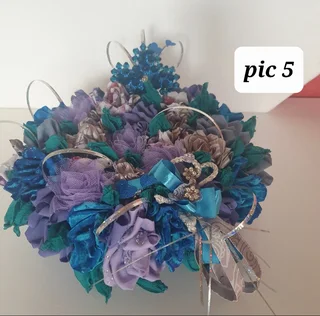 Material funeral flower arrangements