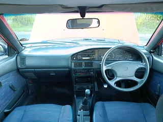 Toyota Corolla 160i GLE 5 Speed