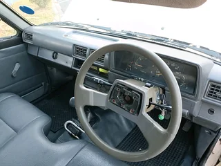 Toyota Hilux 2.4D 5 Speed Diesel