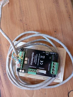 Cambridge Audio Incognito AH10 Multi-Room Audio Hub with 2 X KP 10 Keypads