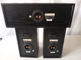 AR – Acoustic Research Surround &amp; Centre Speakers