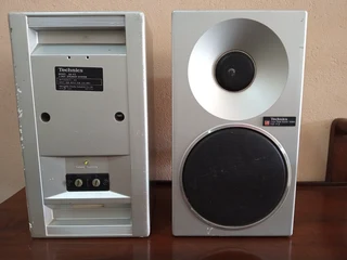Technics Speakers