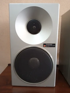 Technics Speakers