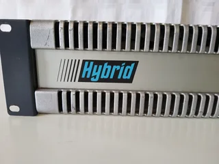Hybrid Power Amplifier B800