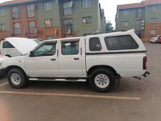 2001 Nissan double cab hardbody for sale