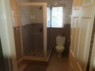 Beautiful 3 bedroom family home in phoenix