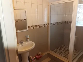 Beautiful 3 bedroom family home in phoenix