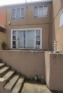 Spacious two bedroom house for sale in phoenix westham