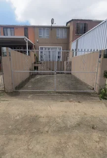 Spacious two bedroom house for sale in phoenix westham