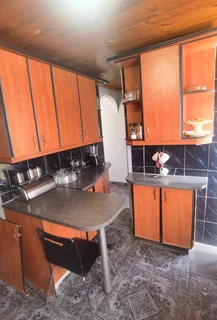 Spacious two bedroom house for sale in phoenix westham