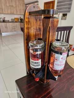 Bargain ! For Your Bar or Mancave ! Nice Rotating 4 bottle dispenser !!