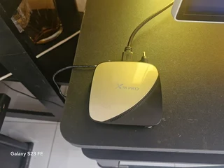 SOMETHING SPECIAL ! Hisense 65&#34; 680 UAD 3D TV with 130 Blueray 3D Original discs !