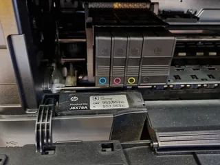 Bargain ! HP 8715 4-1 WiFi printer ! Selling cheap !