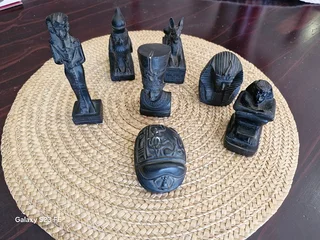 Beautiful ! 7 x Vintage Egyptian Figurines in Black !