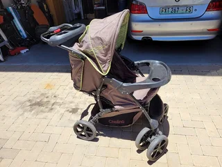 Bargain ! Chelino Pram and carry cot in good condition !