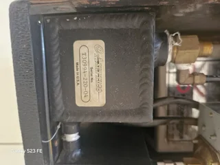 Bargain ! Made in USA by Aseptico, portable 0.75hp 200Psi Dental compressor in case !!