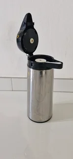 Bargain ! Stainless Steel 2 liter Thermos with pump !