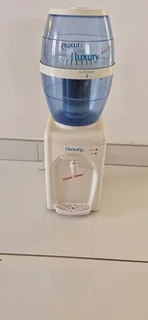 Bargain ! Little Luxury Water cooler and filter machine !