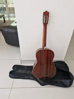 Bargain ! Salvadore Ibanez Classical guitar in very good condition !!