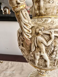 REDUCED ! Collectors Bargain ! Beautiful Vintage Cappodimonte Italian Water Jug !