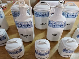 Vintage Porcelain Bargain ! Stunning Mid 20th century Epiag Arch set !