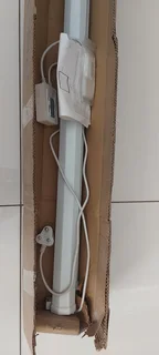 REDUCED ! Bargain ! Brand New ! Ironclad 100 &#34; Electric Projector screen with remote !