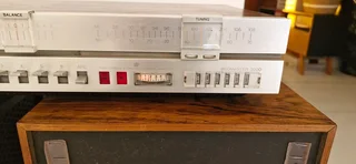 OUTSTANDING ! 1970s BeoMaster 3000 Amplifier/Tuner with speakers !