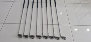 BLACK FRIDAY SALE ! Bargain ! Full set of Cobra golf Irons, from 4-SW in good condition !