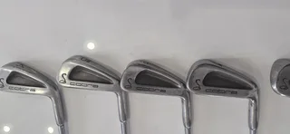 BLACK FRIDAY SALE ! Bargain ! Full set of Cobra golf Irons, from 4-SW in good condition !