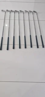 BLACK FRIDAY SALE ! Bargain ! Full set of Cobra golf Irons, from 4-SW in good condition !