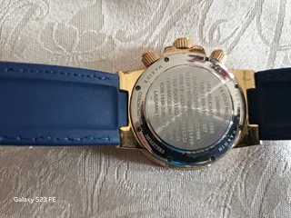 BLACK FRIDAY SALE ! Bargain ! Stunning Man&#39;s chronograph watch with new band !!