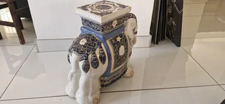 BLACK FRIDAY SPECIAL ! ABSOLUTELY STUNNING ! Vintage Asian Huge Ceramics Elephant stand !