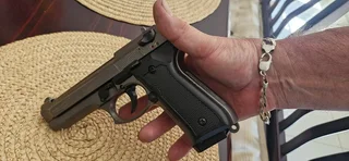 MUST HAVE BARGAIN ! Full size Blow F92 Blank ! Like New condition !