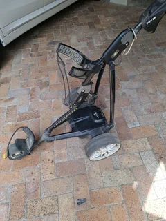 Golf cart with lithium battery