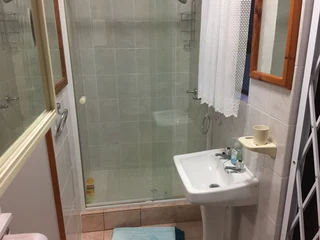 Fully Self Catering One Bedroom Holiday Apartment