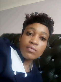 My self  im looking for a job