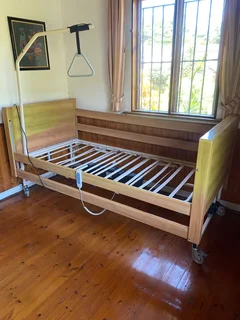 Homecare Electric Hospital Bed with Cloud Nine Mattress