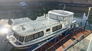 Leisure Liner House Boat