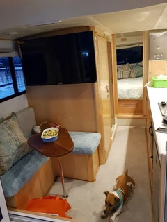 Leisure Liner House Boat