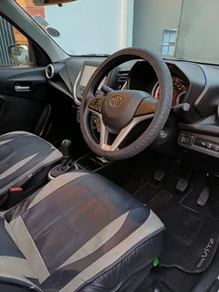Toyota Vitz Xr